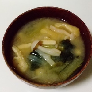 しめじ➕玉ねぎ➕小松菜➕豆腐➕油揚げの味噌汁
